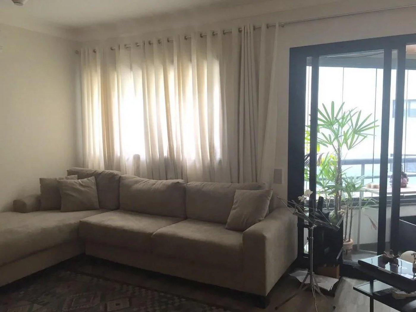 Apartamento à venda com 3 quartos, sendo 1 suíte, em Vila Morumbi, São Paulo, SP