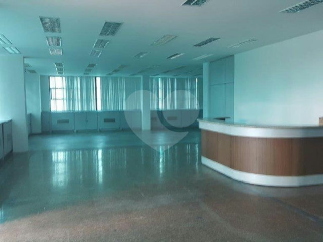 Prédio à venda em Santana, São Paulo, SP