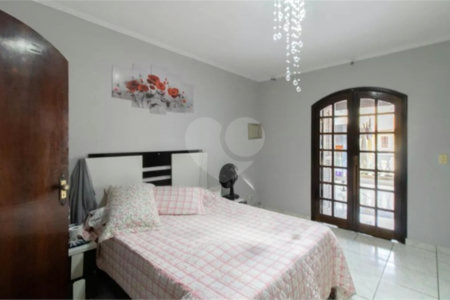 Casa à venda com 2 quartos, sendo 1 suíte, em Jardim Santa Clara, Guarulhos, SP