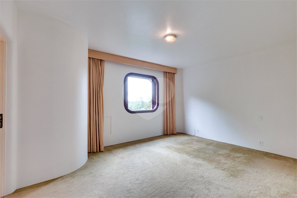 Apartamento à venda com 4 quartos, sendo 2 suítes, em Granja Julieta, São Paulo, SP