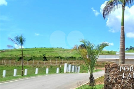 Terreno à venda no condomínio Portal Lamis I, Atibaia - SP