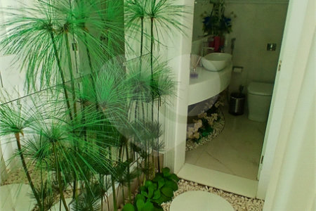 Casa à venda com 3 suítes no condomínio Figueira Garden, Atibaia - SP