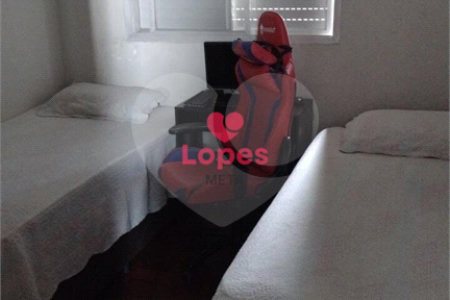 Apartamento à venda com 3 quartos, sendo 1 suíte,  no Centro, São José dos Campos, SP