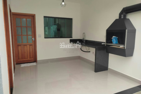 Casa térrea à venda com 3 quartos, sendo 1 suíte, em Loteamento Parque Residencial Serras de Atibaia II, Atibaia - SP