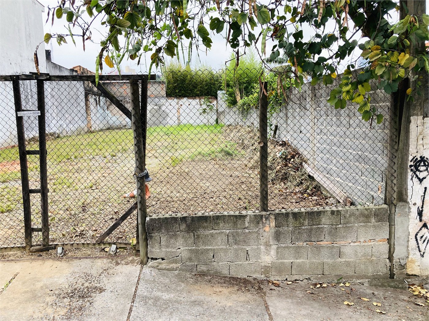 Terreno à venda em Jardim Esmeralda, São Paulo, SP