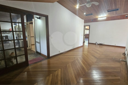 Casa em condomínio à venda com 5 quartos, sendo 3 suítes, em Barra da Tijuca, Rio de Janeiro, RJ