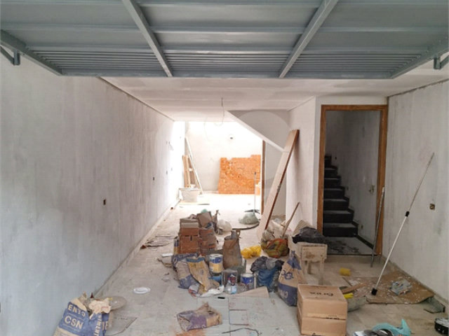 Sobrado à venda com 3 quartos, sendo 1 suíte,  em Vila Maria, São Paulo, SP