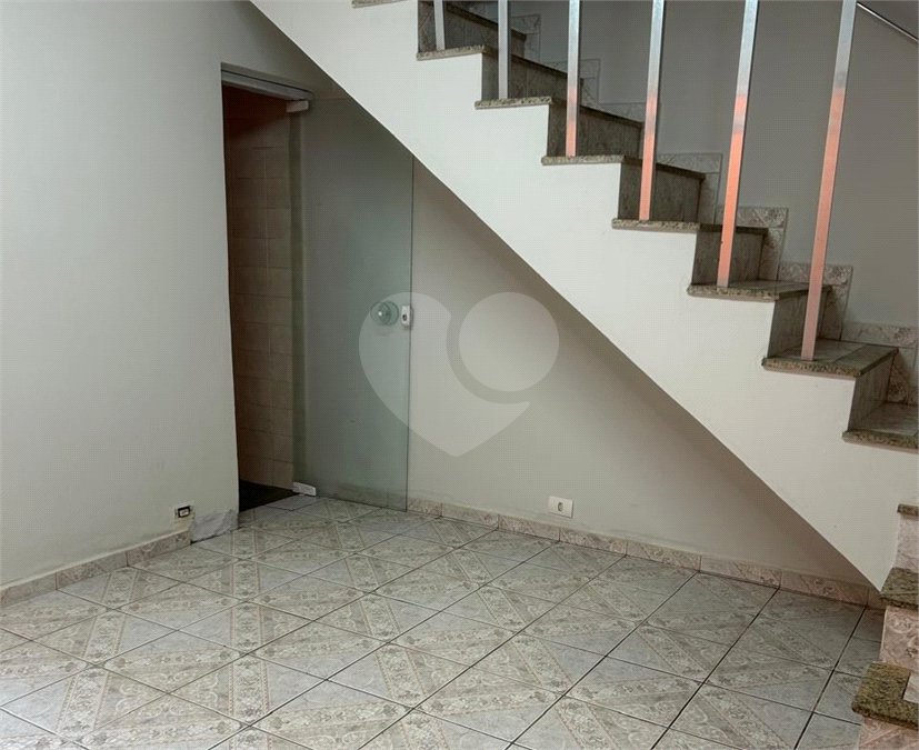 Sobrado para alugar com 2 quartos em Vila Anastácio, São Paulo, SP
