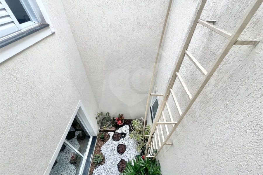 Sobrado à venda com 3 quartos, sendo 1 suíte,  em Tremembé, São Paulo, SP