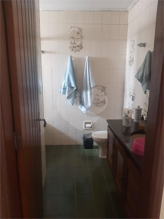 Casa à venda com 3 quartos, sendo 1 suíte,  no Centro, Mogi das Cruzes, SP