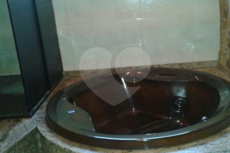 Sobrado à venda com 5 quartos, sendo 1 suíte, em Tremembé, São Paulo, SP