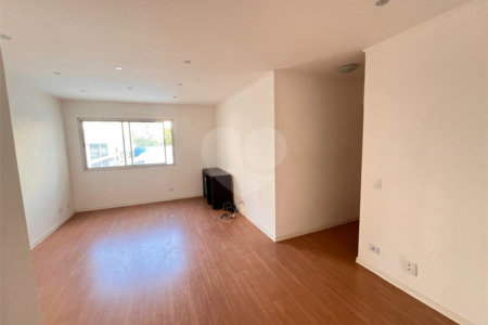 Apartamento à venda com 2 quartos em Moema, São Paulo, SP
