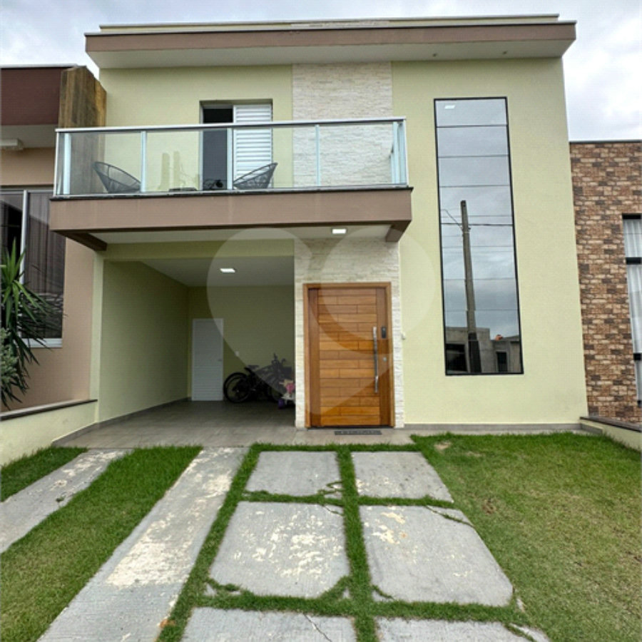 Casa à venda com 3 suítes no condomínio Vila Ytu, Indaiatuba - SP