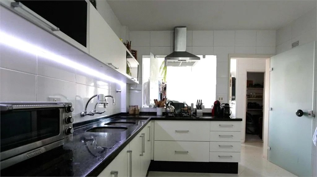 Apartamento à venda com 3 suítes em Vila Morumbi, São Paulo, SP