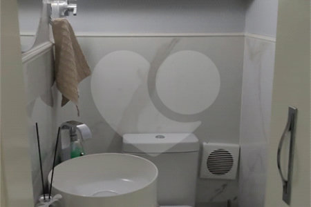 Sobrado à venda com 3 quartos, sendo 1 suíte, em Chora Menino, São Paulo, SP