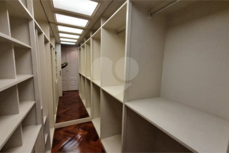 Apartamento para alugar com 6 quartos, sendo 4 suítes,  em Panamby, São Paulo, SP