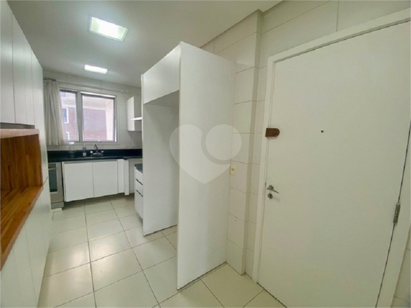Apartamento à venda ou para alugar com 2 suítes em Itaim Bibi, São Paulo, SP