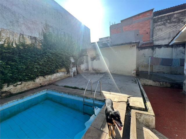 Casa à venda com 4 quartos, sendo 1 suíte,  em Morumbi, São Paulo, SP