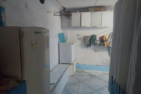 Casa com 2 dormitórios à venda, 244 m² por R$ 460.000,00 - Parque Bitaru - São Vicente/SP