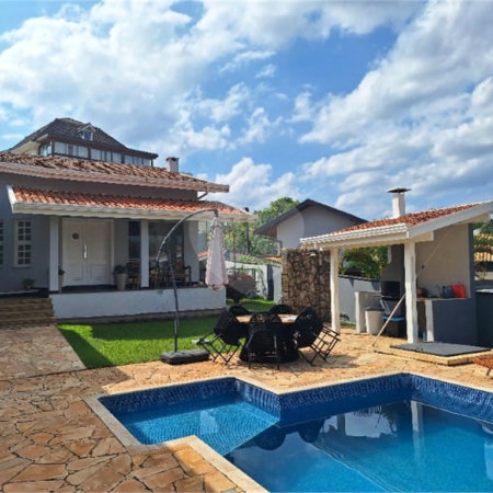 Casa à venda com 3 suítes no condomínio Vinhas da Vista Alegre Sede, Vinhedo - SP