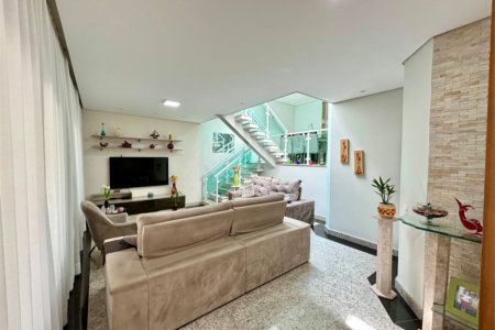 Casa à venda ou para alugar com 6 quartos, sendo 1 suíte, em Residencial/Comercial, Guarulhos, SP