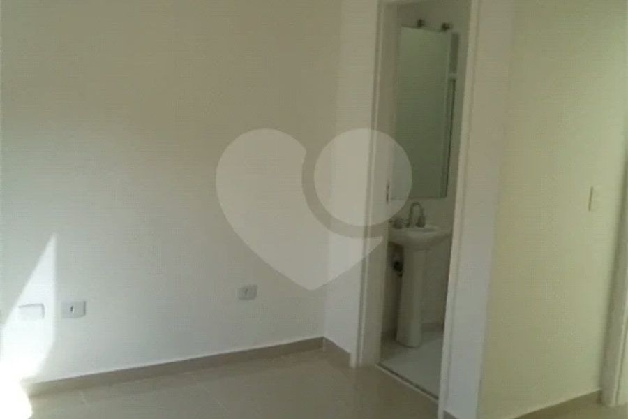 Casa à venda com 2 suítes no condomínio Villagio da Serra, São Paulo - SP
