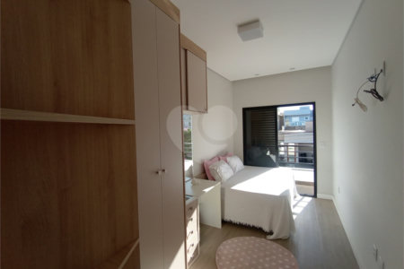 Casa à venda com 3 quartos, sendo 1 suíte, no condomínio Lago dos Ipês, Itapetininga - SP