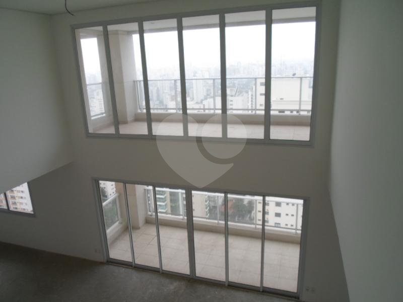 Apartamento à venda com 4 suítes em Campo Belo, São Paulo, SP