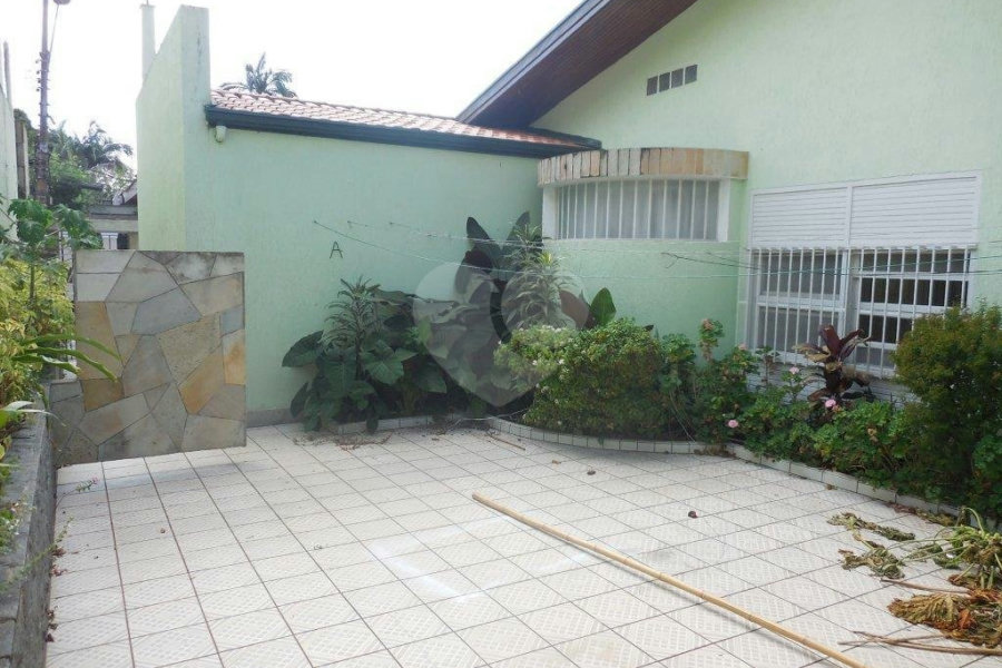 Casa Térrea à venda com 4 quartos, sendo 2 suítes, em Jardim Floresta, São Paulo, SP
