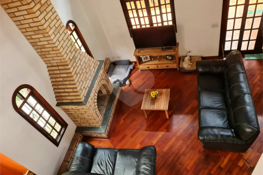 Sobrado à venda com 4 quartos, sendo 1 suíte,  em Jardim Leonor Mendes de Barros, São Paulo, SP