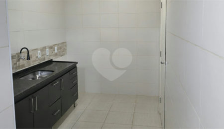 Apartamento à venda com 2 quartos, sendo 1 suíte,  em Vila Jardini, Sorocaba, SP