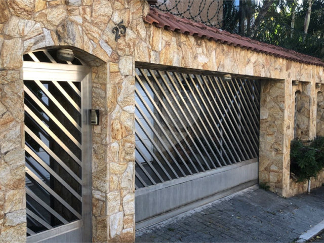 Casa à venda com 4 quartos, sendo 1 suíte,  em Vila Guilherme, São Paulo, SP