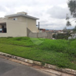 Terreno à venda no condomínio Bosque dos Cambarás, Valinhos - SP