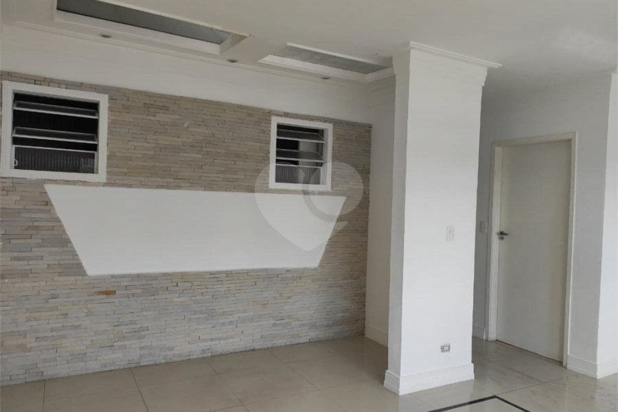 Sobrado à venda com 3 quartos, sendo 1 suíte, em Vila Nova Mazzei, São Paulo, SP