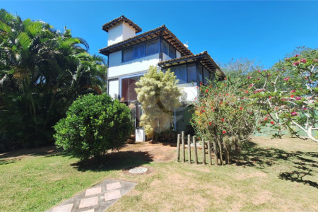 Casa à venda ou para alugar com 3 suítes em Marina, Armação dos Búzios, RJ
