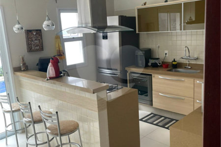 Casa à venda com 3 quartos, sendo 1 suíte, no condomínio Quinta da Boa Vista, Jundiaí - SP