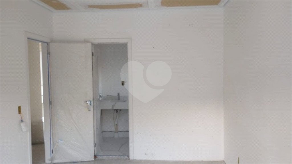 Casa à venda com 3 suítes no condomínio Reserva dos Vinhedos, Louveira - SP