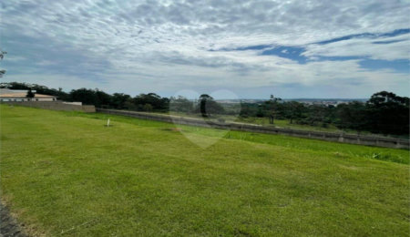 Terreno à venda no condomínio Campo de Toscana, Vinhedo - SP