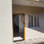 Casa à venda com 2 suítes no condomínio Vilagio, Atibaia - SP