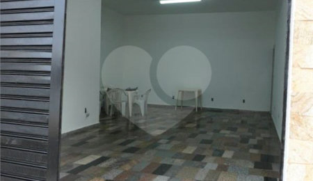 Salão para alugar no Centro, Salto, SP