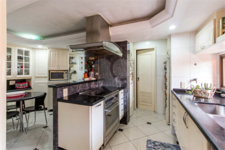 Apartamento à venda com 3 suítes em Sumaré, São Paulo, SP