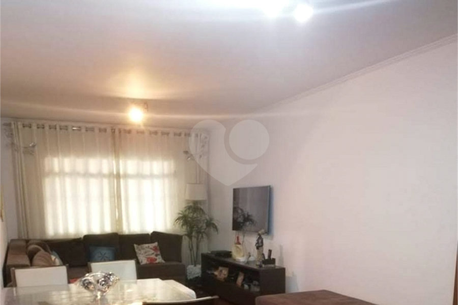 Sobrado à venda com 3 quartos, sendo 1 suíte, em Tremembé, São Paulo, SP