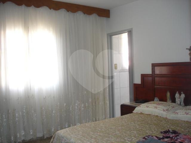 Sobrado à venda com 3 quartos, sendo 2 suítes, em Vila Irmãos Arnoni, São Paulo, SP