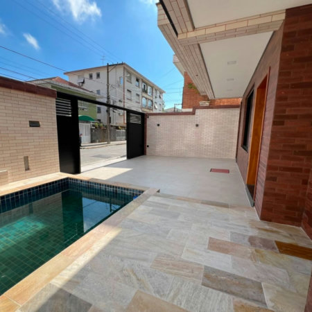 Sobrado com 4 dormitórios à venda, 234 m² por R$ 2.500.000,00 - Ponta da Praia - Santos/SP