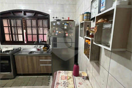 Casa à venda com 4 quartos, sendo 1 suíte,  em Jardim Ponte Grande, Mogi das Cruzes, SP