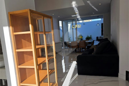 Casa à venda com 6 quartos, sendo 3 suítes, no condomínio Ibiti Royal Park, Sorocaba - SP