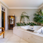 Casa à venda com 5 quartos, sendo 4 suítes, no condomínio Residencial Tivoli Park, Sorocaba - SP