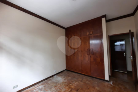 Casa Térrea à venda com 3 suítes em Interlagos, São Paulo, SP