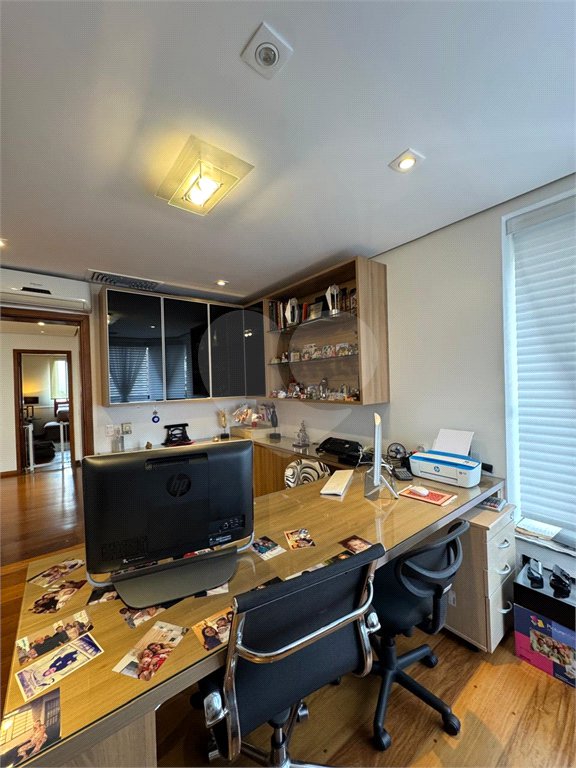 Apartamento à venda com 4 suítes em Vila Suzana, São Paulo, SP