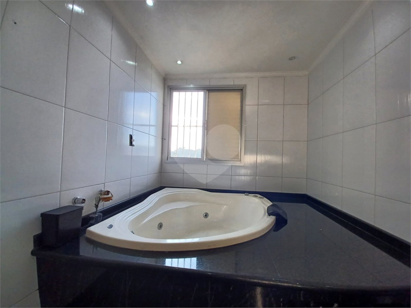Apartamento à venda ou para alugar com 2 quartos, sendo 1 suíte, em Tremembé, São Paulo, SP